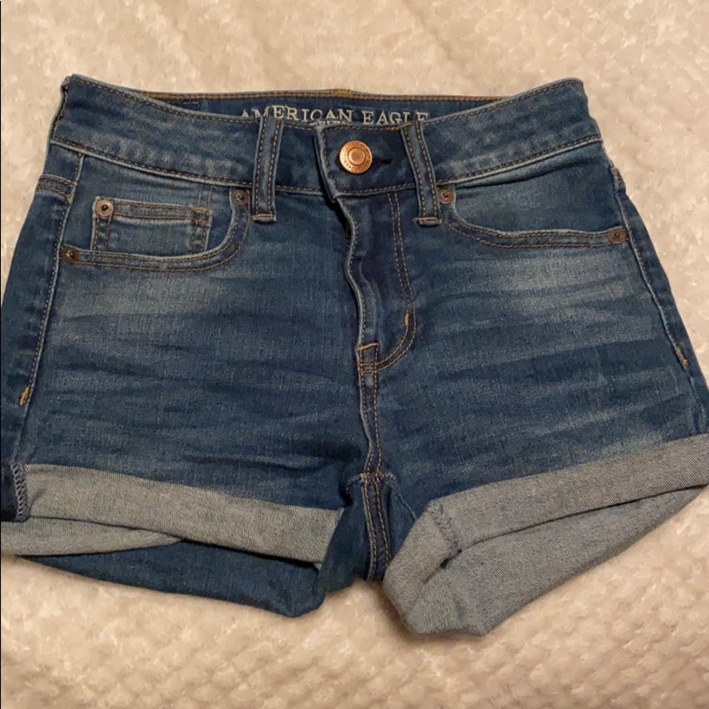 High waisted stretchy denim shorts
